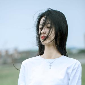 璩希国
